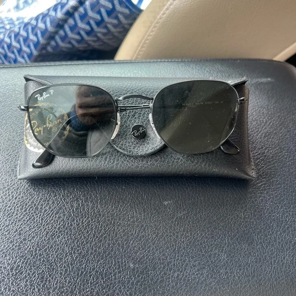 Ray-Ban | Accessories | Womens Black Raybans Never Been Worn  display picture 1